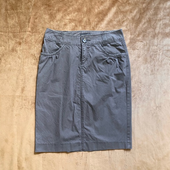 🌟 VINTAGE Y2K BANANA REPUBLIC KHAKI GREEN MIDI SKIRT 🌟 - Picture 1 of 4